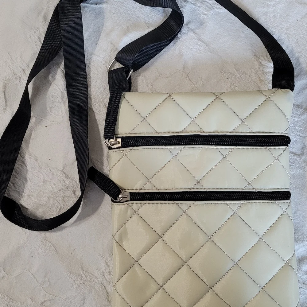 COPY - QUILTED  BEIGE CROSSBODY BAG - Picture 4 of 6